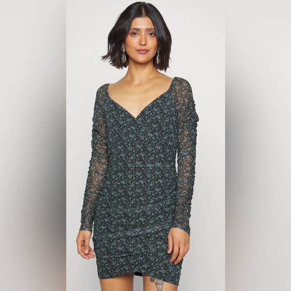New Hollister long-sleeve mesh bodycon dress - Picture 1 of 15